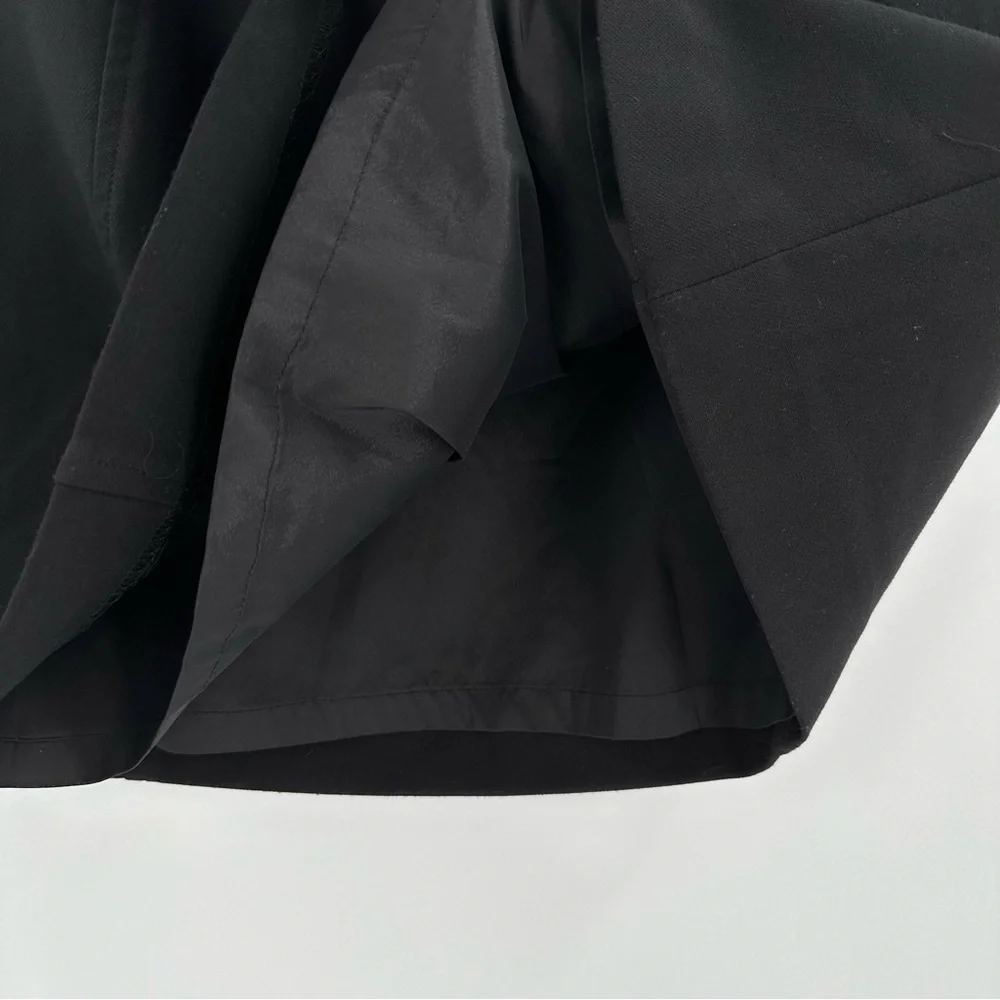 KARL Lagerfeld Paris Women’s Fully Lined Black Skirt w/Silver Zippers Size 8